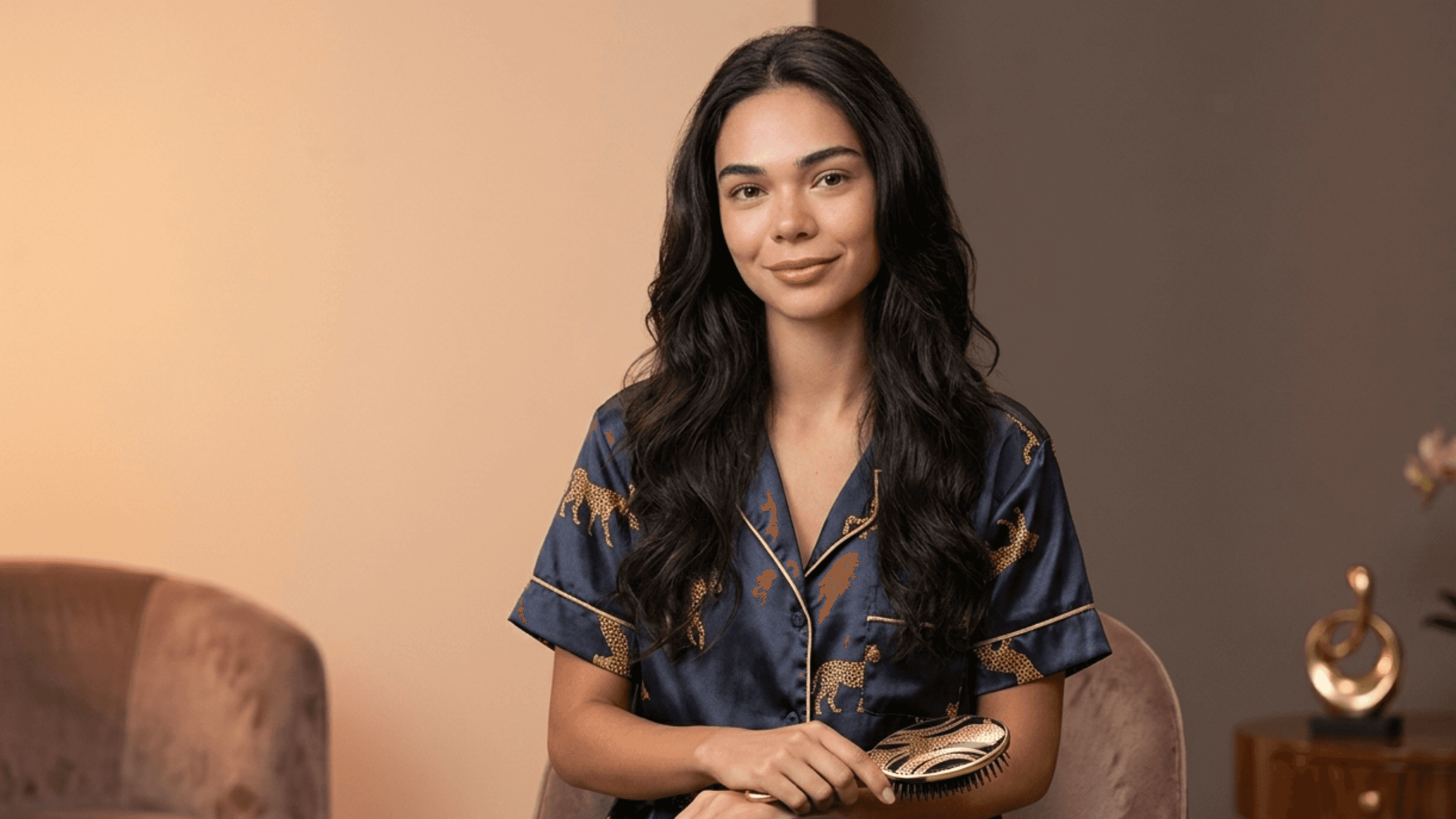 How to Style The Ultimatum Marry or Move On Hayley Dinaé Leopard Print Pajamas Like a Trendsetter